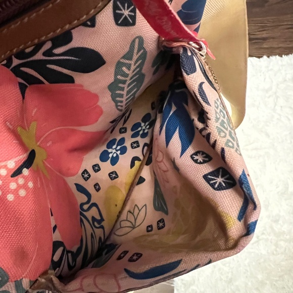 Lily Bloom Colorful Crossbody Bag - Picture 12 of 12